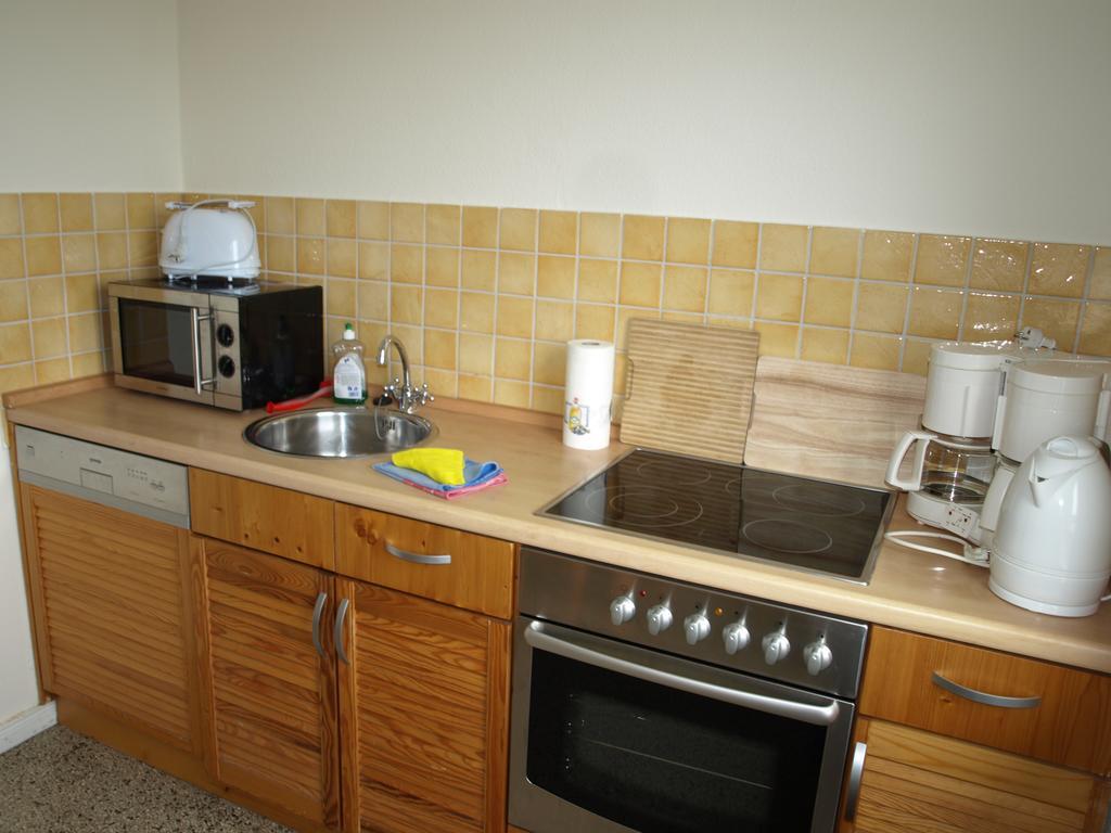 Haus Ostseeatoll Apartment Росток Екстериор снимка