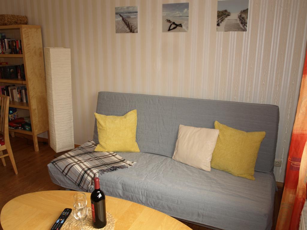 Haus Ostseeatoll Apartment Росток Екстериор снимка